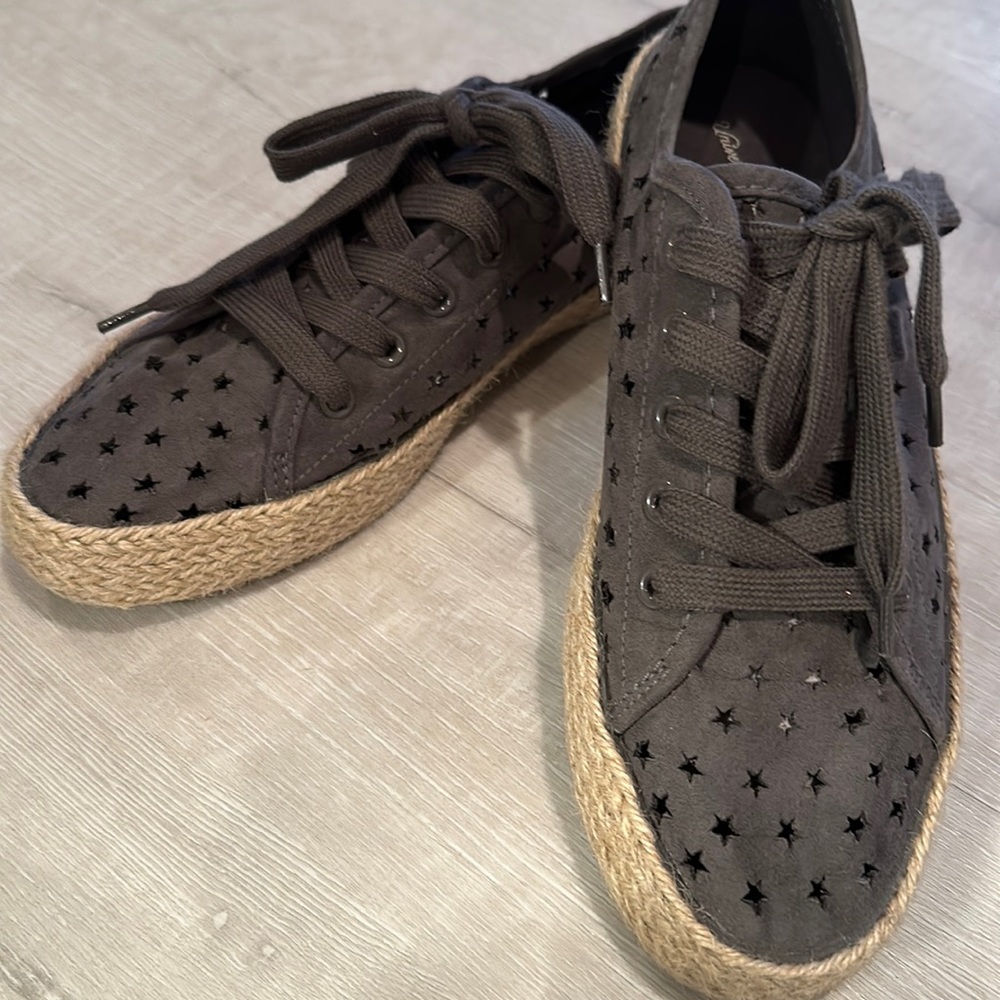 Universal Thread by Target sneaker espadrilles size 7, gray